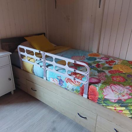 Petite Maison Sur La Colline Du Gibloux: 1Chambre,1 Salon Et Salle De Bain Prives Au Rez De Chausse, Piscine Exterieur Et Bbq , Le Châtelard-Montreux Exterior foto